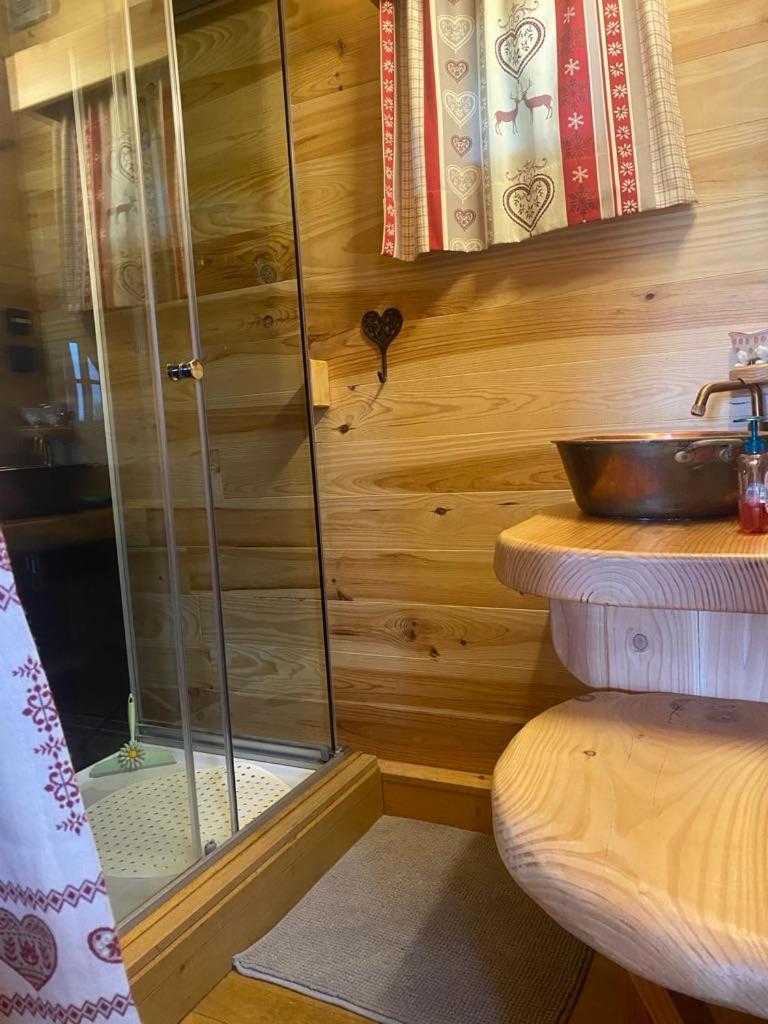 Au Paradou Du Bucheron Adults Only Lessive 외부 사진